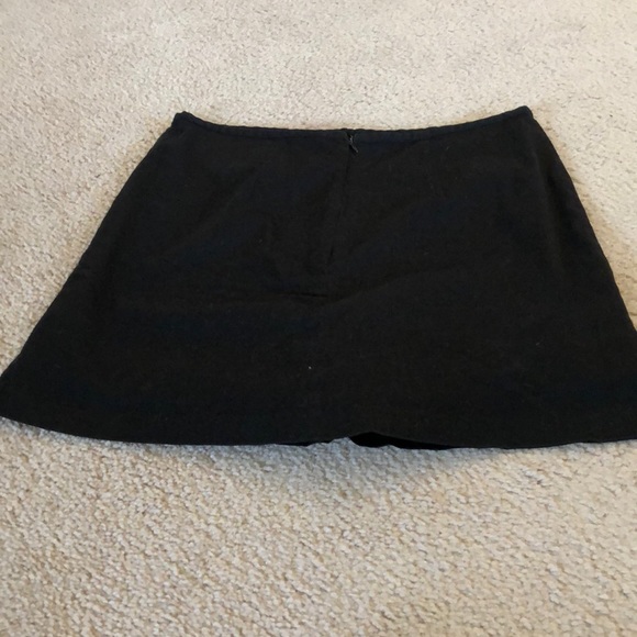 Black Cotton Sateen Skort - Picture 3 of 3